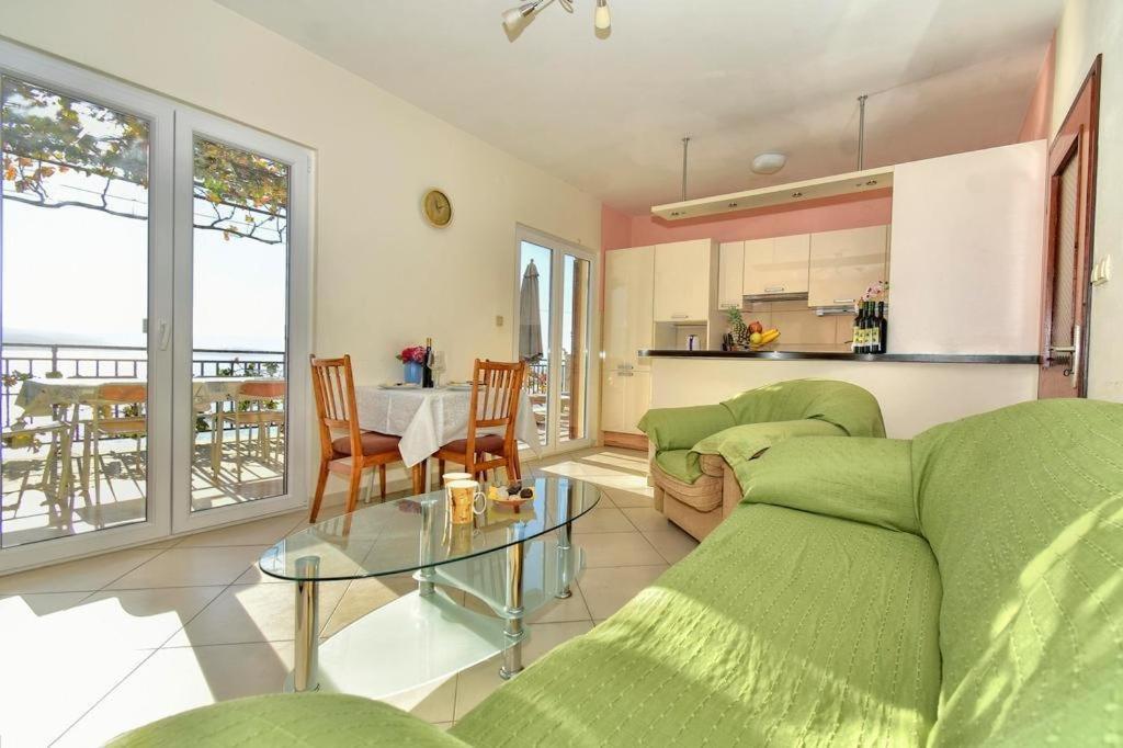 Apartment Zana Pisak