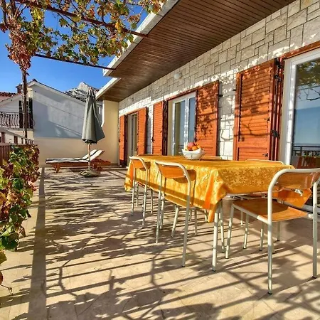 Apartments Zana Pisak Exterior photo