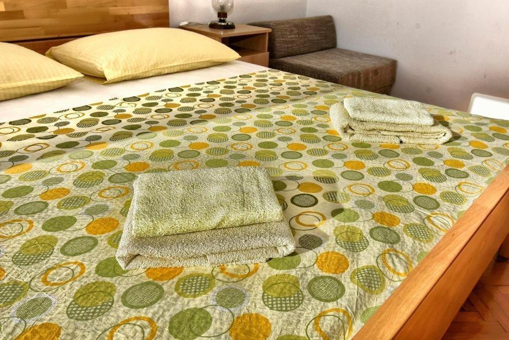 Apartment Zana *