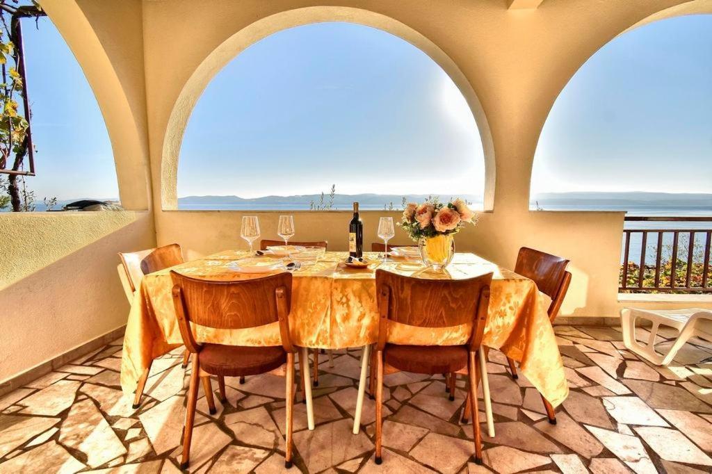 Apartment Zana *