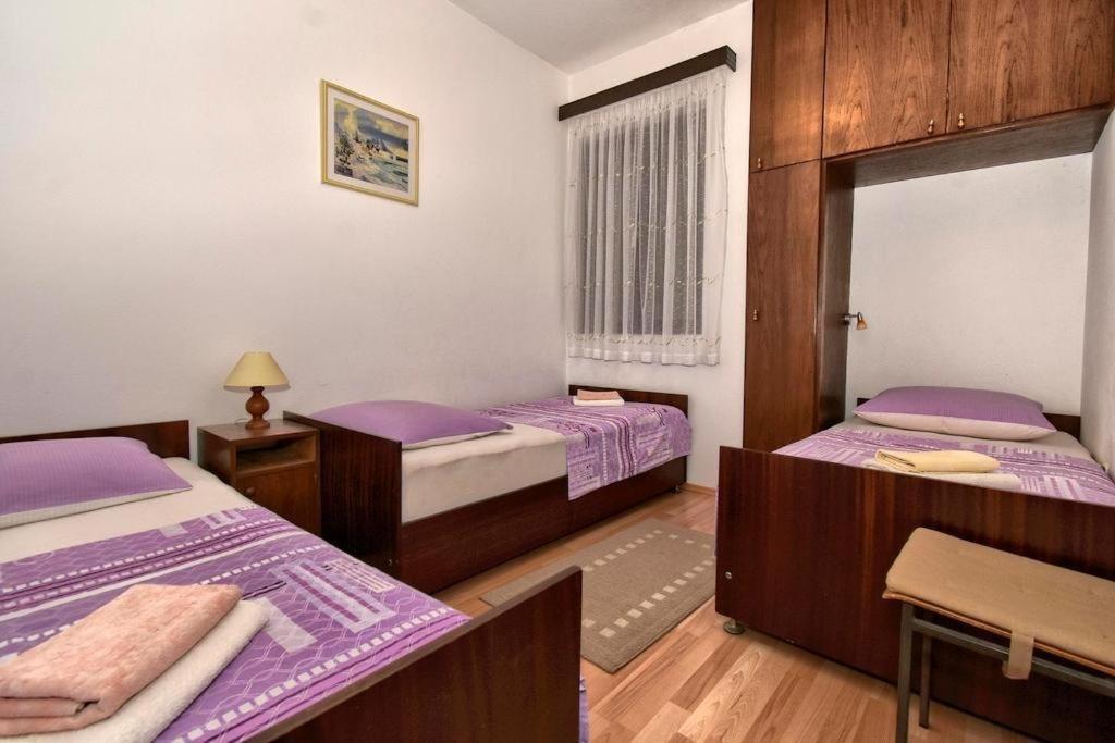 Apartment Zana *